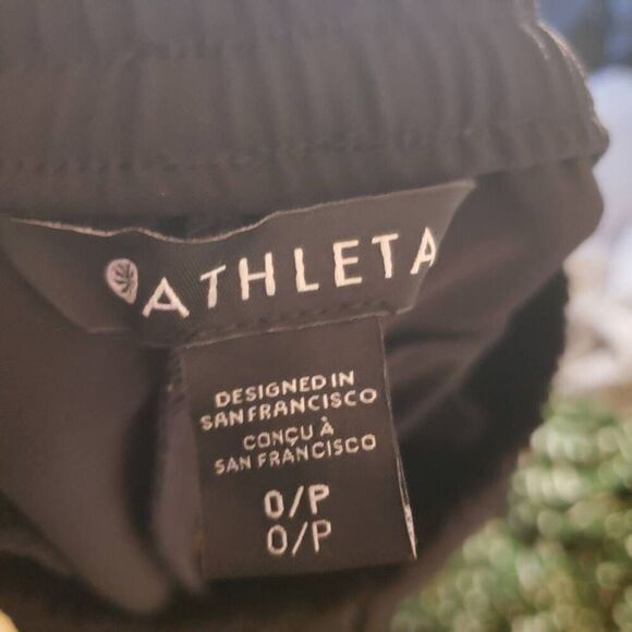 Athleta Endeavor Jogger - Picture 7 of 7